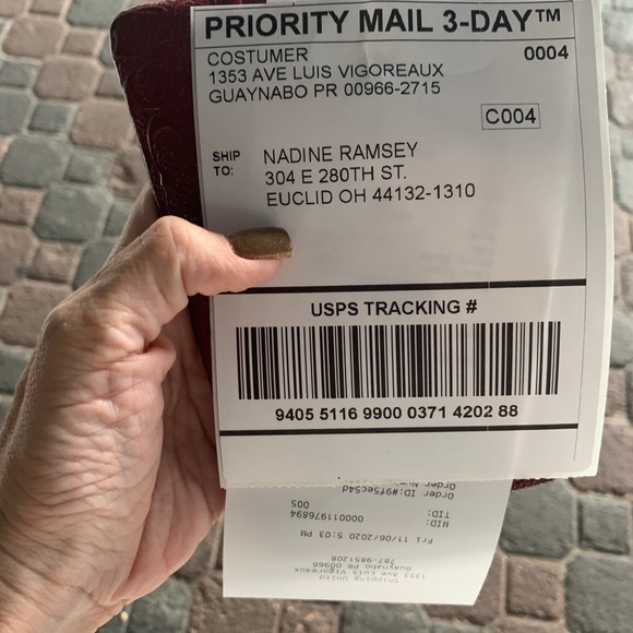 Meet your Posher, Gretchen - Picture 4 of 15